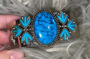 Bracelet thumbnail 1