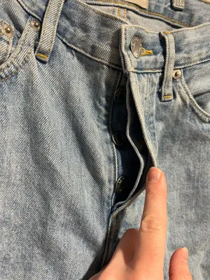 Everlane 90s cheeky straight leg jean raw hem button fly (not the exact as cover photo) thumbnail 4