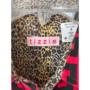 Tizzie‎ Red Black Greek Key Button Down Shirt Leopard Trim Small thumbnail 3