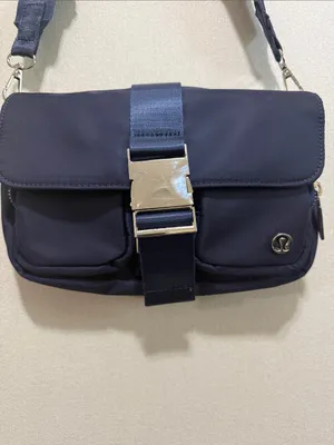 lululemon athletica 3L Navy Crossbody Bag with Silver Hardware thumbnail 2