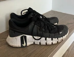 Nike Free Metcon 5 Black / White Anthracite Workout Athletic Running Shoes thumbnail 1