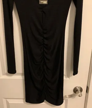 Aritzia Women’s XXS Wilfred Free Shaik Black V-Neck Ruched Bodycon Mini Dress thumbnail 4
