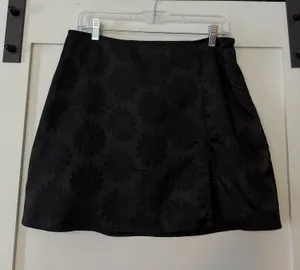 black floral satin skirt Size L thumbnail 1