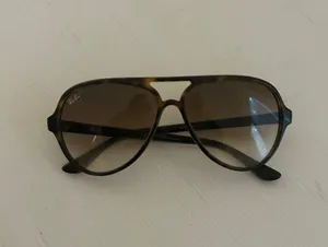 Ray Ban Sunglasses thumbnail 1