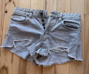Free people light gray denim shorts! Size 26! thumbnail 1