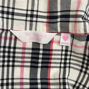 Victoria’s Secret cotton button up pajama blouse. Soft and sexy. Size S. thumbnail 4