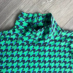 Maeve by Anthropologie Women’s Green & Navy Houndstooth Mock Neck Top Medium thumbnail 2