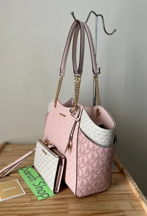 Michael Kors Purse And Wallet thumbnail 3
