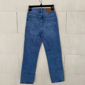 Aritzia Denim Forum - The Arlo High Rise Straight Leg Jean thumbnail 4