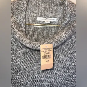American Eagle Gray Marled Knit Sweater NWT Size‎ Small thumbnail 4