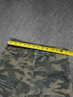 Universal Thread High Rise Straight Camo Pants Women’s Size 2/26 thumbnail 8