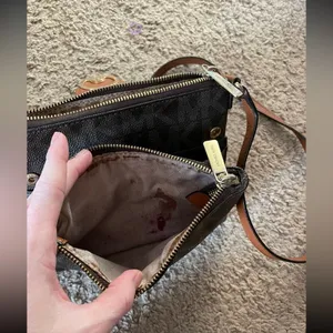 Michael Kors crossbody flap purse thumbnail 4