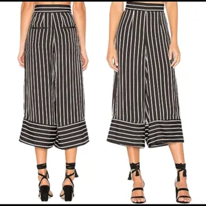 Lovers + Friends- Chica Cropped Stripe culotte Pants thumbnail 3