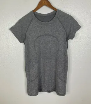 Lululemon Swiftly Tech Short Sleeve 2.0 Grey Heathered Running Shirt Size 8 thumbnail 1