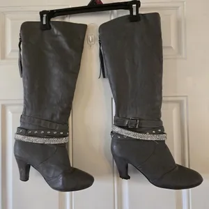 Vanity Gray Studded Rhinestone Knee High Boots Heeled Size 8.5 Alla VT thumbnail 13