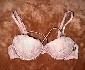 PINK bra thumbnail 1