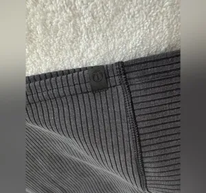 $58 Lululemon Softstreme Ribbed Cropped Tank Top Black Grey 6 S XS thumbnail 5