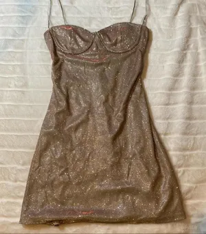 Gold dress size small  thumbnail 6