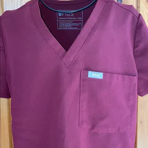 FIGS Set Stylish burgundy scrub with top and jogger pants nurse scrubs thumbnail 6