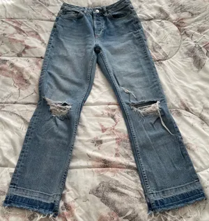 Topshop Moto Distressed Ripped Raw Hem Light Blue Y2K Jeans, size 26x30” thumbnail 9
