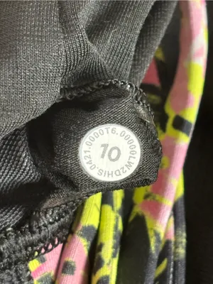 Lululemon Energy Bra Medium Support, B–D Cups size 10 thumbnail 4