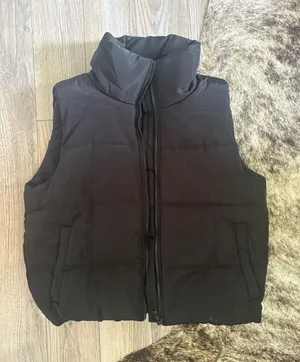 Black Puffer Vest thumbnail 1