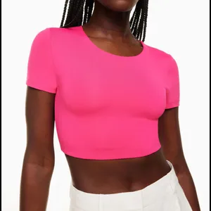 Aritzia Contour Crew Ribcage T-shirt Crop Top Size Medium Hot Pink thumbnail 1