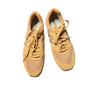 New Balance 996 Orange‎ Sneakers Size: 9 thumbnail 2