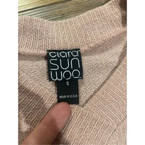 Clara Sun Woo ‎ light pink Vneck sweater sz small split hem ribbed knit thumbnail 3