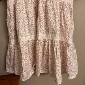 TUCKERNUCK Pink Ditsy Floral Lace Isabelle Mini Dress‎ – Hyacinth House 🌸 thumbnail 13