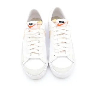 Nike Blazer Low 77 White Sail Light Bone Sneakers Womens Size 6 thumbnail 2