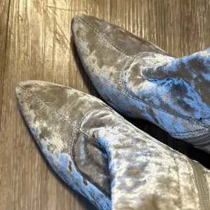 MOVING SALE Cape Robbin Grey Velvet Block Heel Suede Booties thumbnail 4