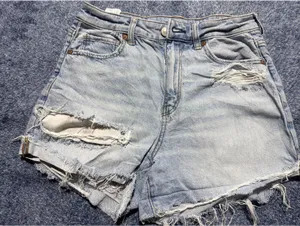 American Eagle Light Wash Distressed Denim Shorts Size 4 thumbnail 3