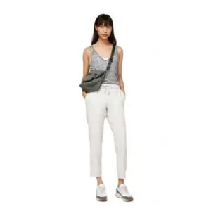 Lululemon On the Fly 7/8 Pant size 4 thumbnail 3