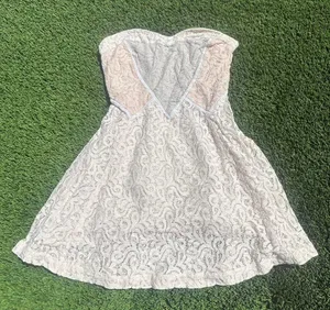 Anthropologie Dainty Strapless Lace Mini Dress Kimchi Blue thumbnail 3