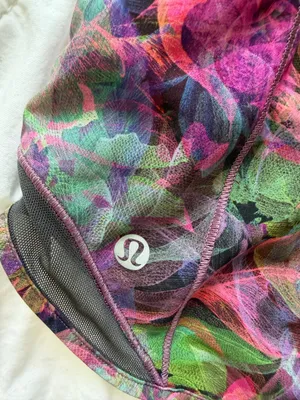 Lululemon Shorts Hotty Hot 2.5 thumbnail 3