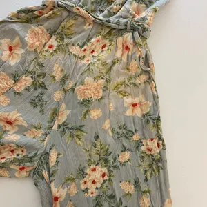 American Eagle women’s blue green floral‎ sleeveless capri jumpsuit summer XS thumbnail 8