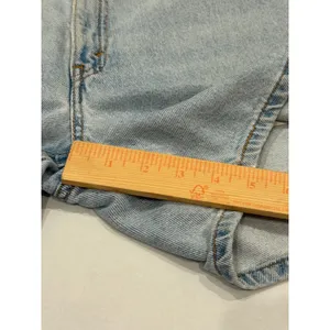 Vintage 1998 Levi's Denim Shorts Size 8 Light Wash High Waisted 550 Relaxed Fit thumbnail 6