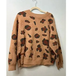 Simply Southern Leopard Crewneck Sweatshirt Size Large Animal Print Warm Soft thumbnail 1