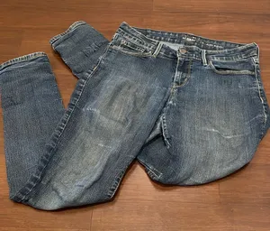 Denizen Levi modern skinny blue jeans Size 6 thumbnail 1