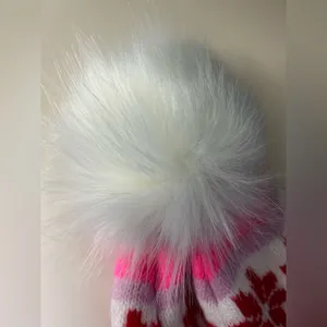 Aeropostale Women’s Knit Winter White Pom Pom Hat NWT thumbnail 4