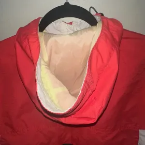 Vintage 1990's Columbia Windbreaker Jacket Packable.‎ Women’s size Medium. thumbnail 7