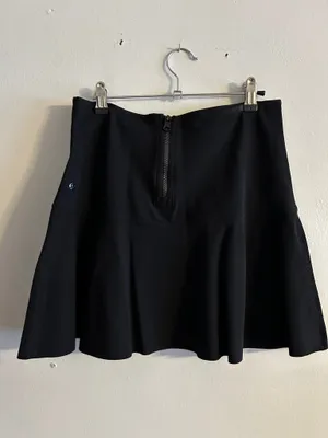 Lululemon black skirt with front pocket thumbnail 4