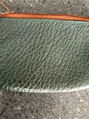 Vintage Dooney & Bourke AWL Leather Big Duck Coin Purse Ivy Green British Tan thumbnail 4
