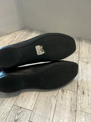 CLARKS Candra Glare Black Leather Ballet Flats Womens SIZE 7M Academia Buckle thumbnail 5