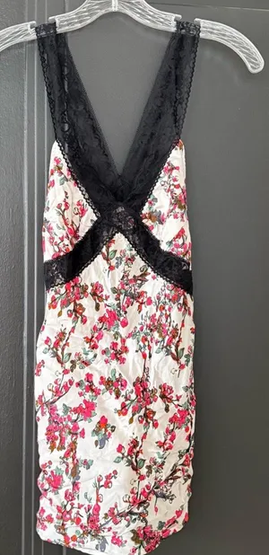 Anthropologie top thumbnail 1