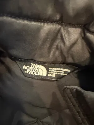 The North Face Women's Black Quilted Puffer Jacket Size Medium - C27-140 thumbnail 3