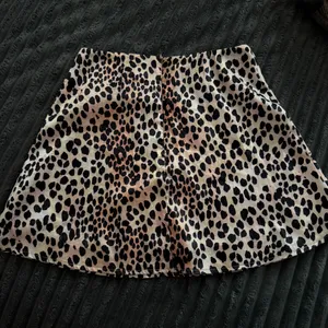 Princess Polly leopard print mini skirt thumbnail 3
