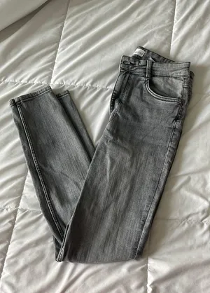 ZARA Jeans thumbnail 1
