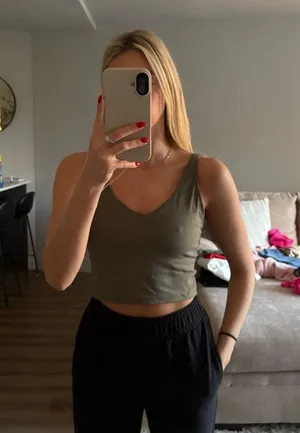 Amazon Align Tank Top thumbnail 4